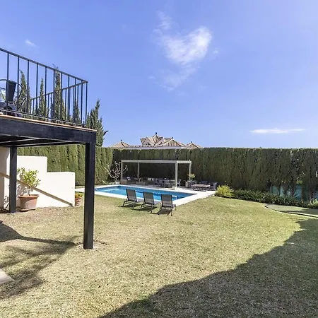 11 By Lirios Village - Fantastic Location, Private Pool, Ping Pong Table & Marbella